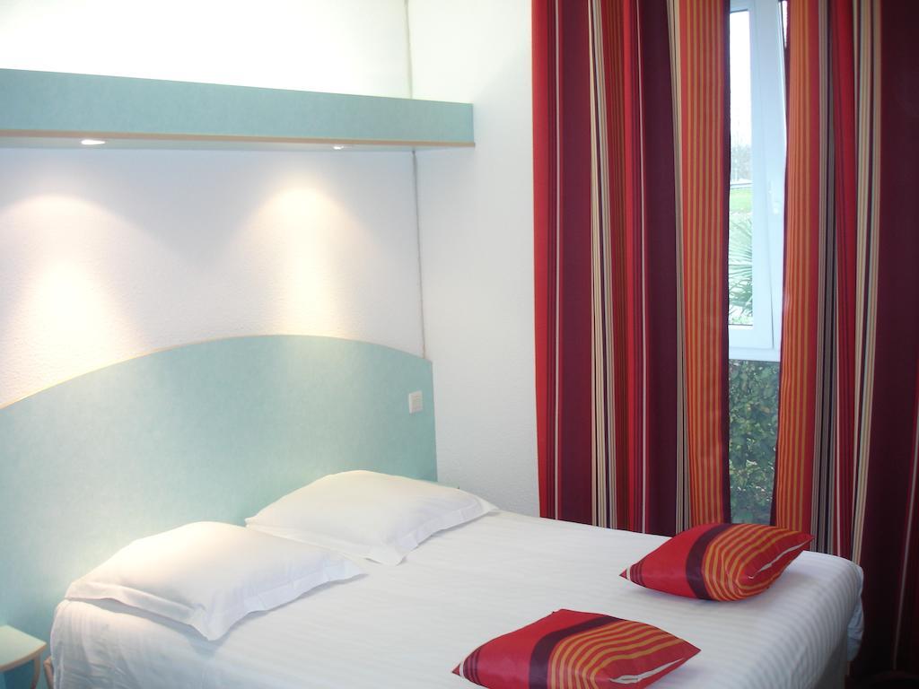 Agape Hotel Niort- Bessines Bilik gambar