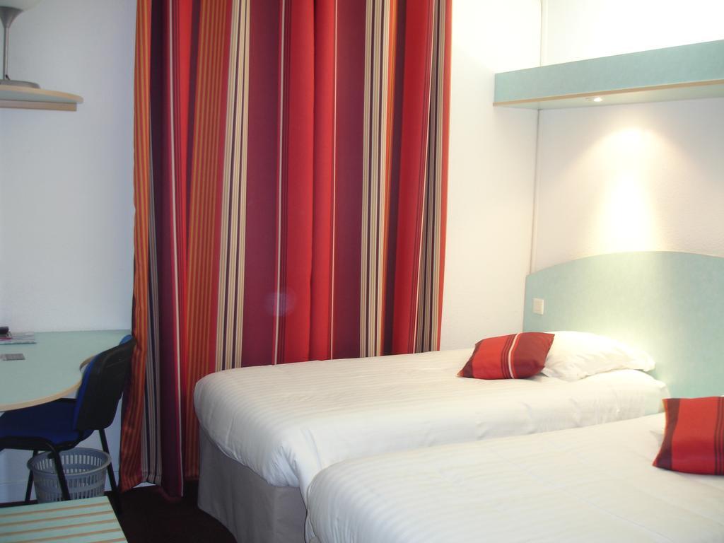 Agape Hotel Niort- Bessines Luaran gambar