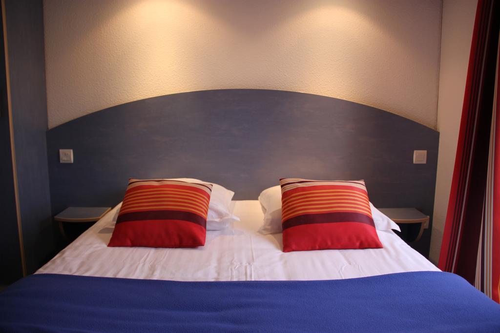 Agape Hotel Niort- Bessines Luaran gambar