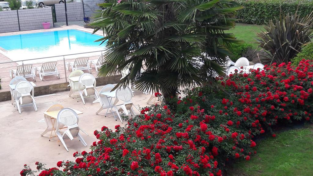 Agape Hotel Niort- Bessines Luaran gambar