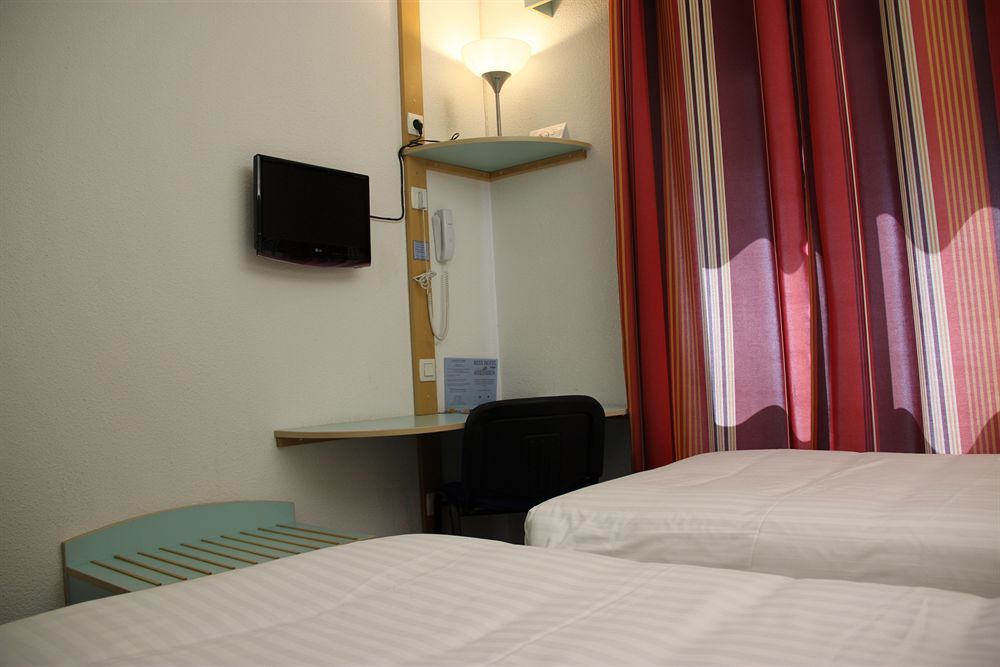 Agape Hotel Niort- Bessines Luaran gambar